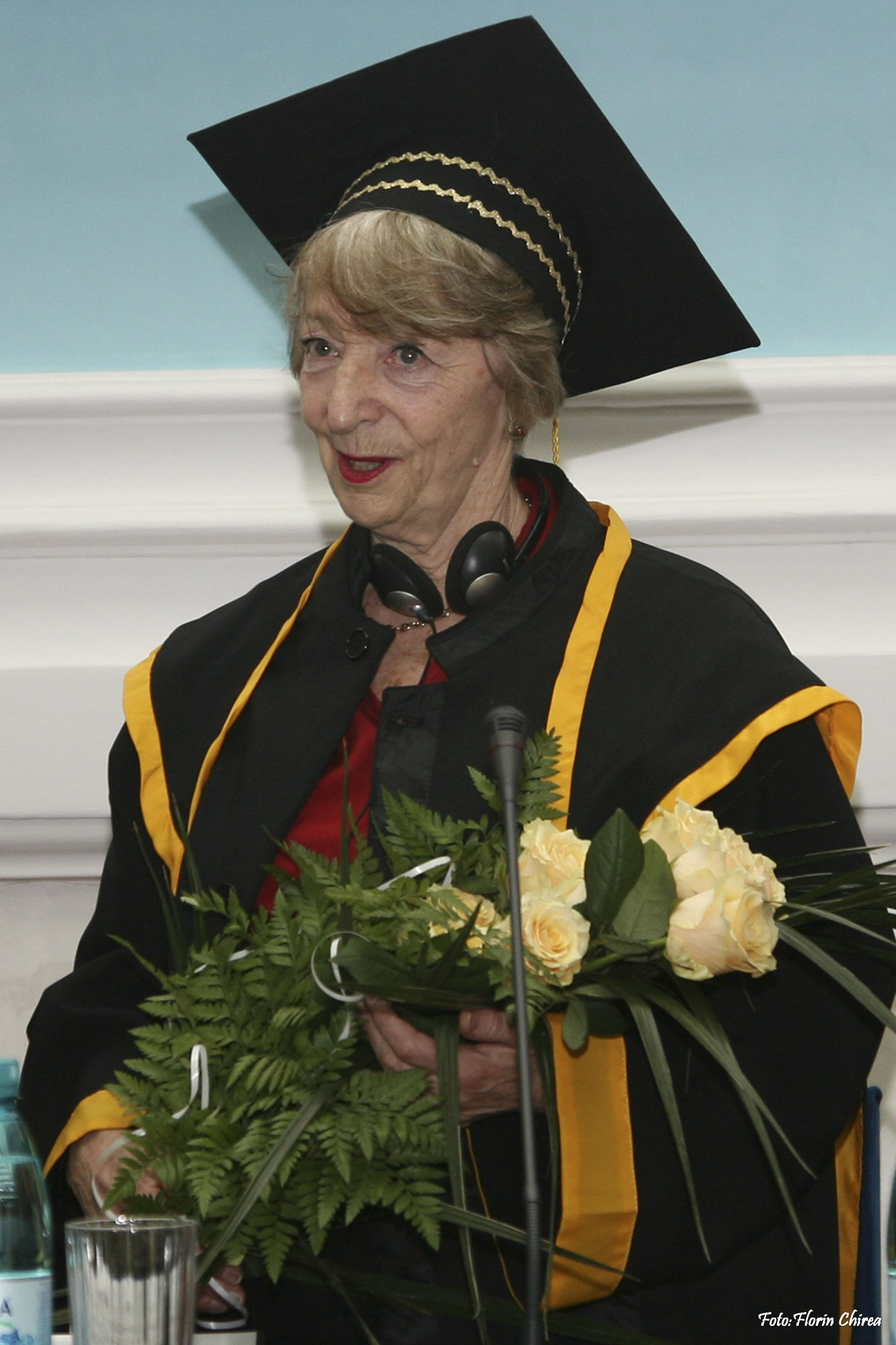 foto Sevtova dr h c.jpg